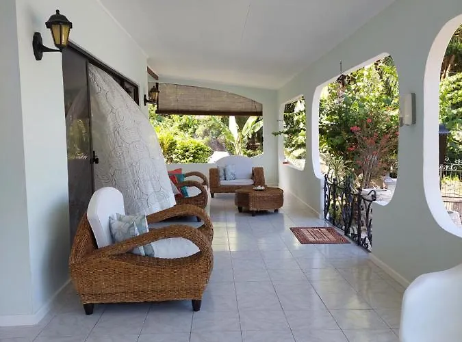 Reef Hills Au Cap (Mahe)
