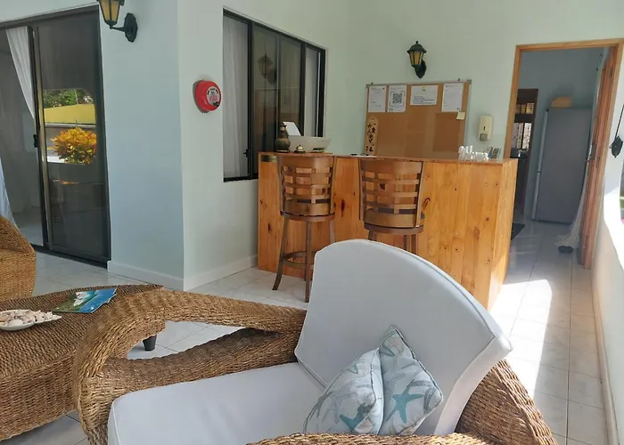 Reef Hills Au Cap (Mahe)