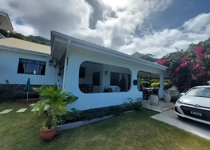 Reef Hills Bed & Breakfast 4*