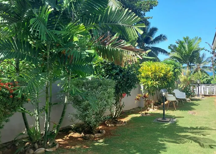 Reef Hills Au Cap (Mahe)