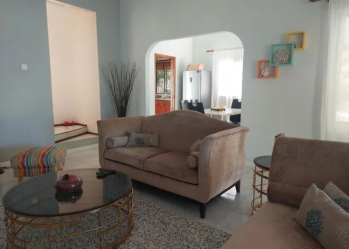 Reef Hills Bed & Breakfast 4*