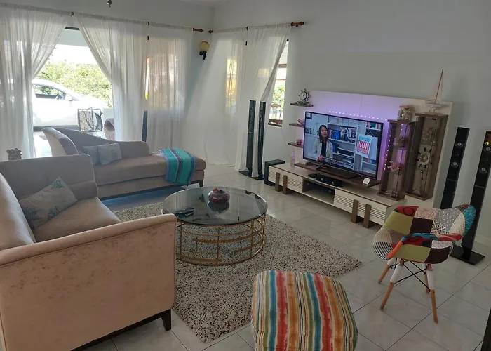 Bed & Breakfast Reef Hills 4*