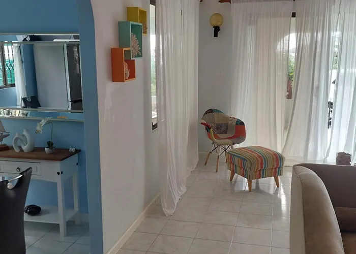 Bed & Breakfast Reef Hills 4*