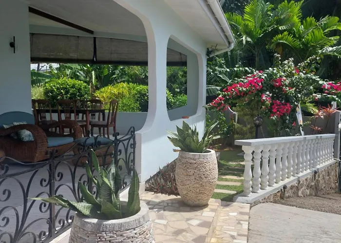 Reef Hills 4* Au Cap (Mahe)